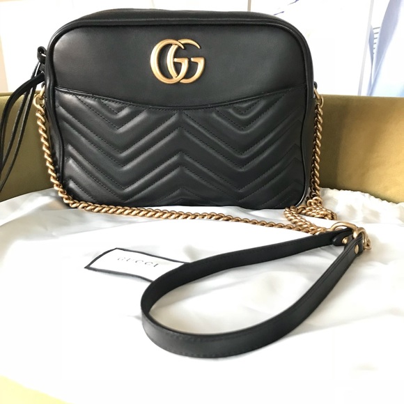 gucci gg marmont medium shoulder bag